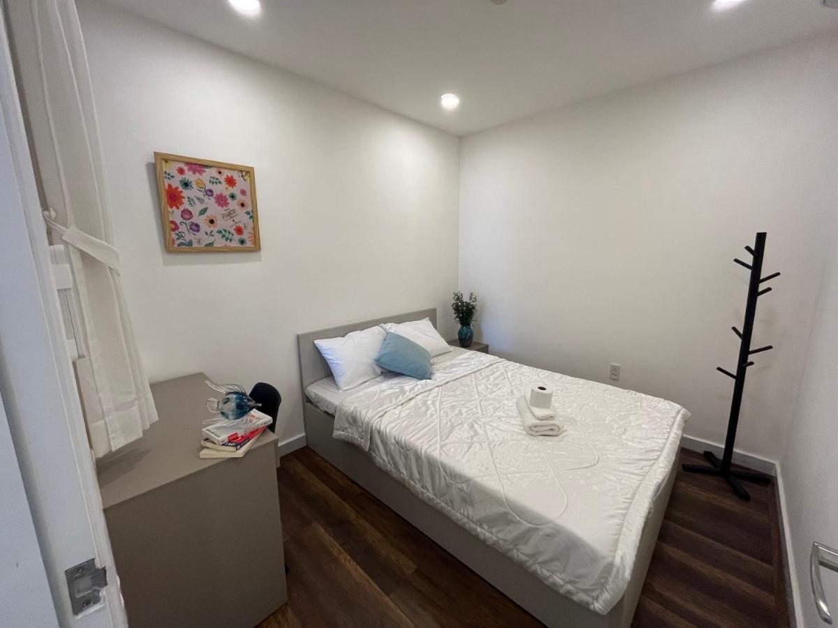 Can Ho Trung Tam Quan 3 Terra Royal Ho Chi Minh City Exterior photo